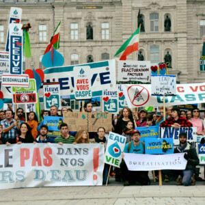 Retour en images sur la mobilisation d'Eau Secours contre les projets d'hydrocarbures
