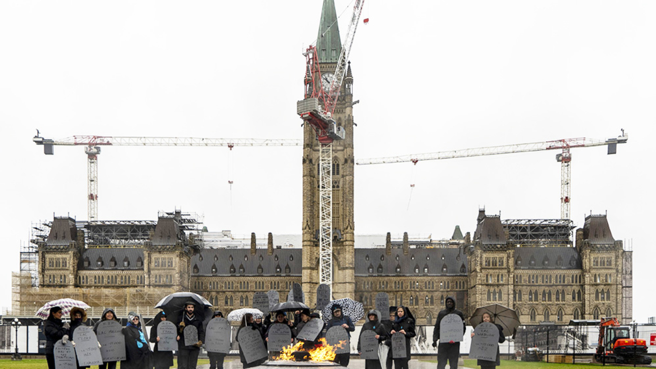 marche-funebre_image_devant_la_flamme_31-10-2025